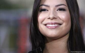 Miranda Cosgrove Photos
