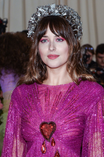 Dakota Johnson Met Gala Wallpaper