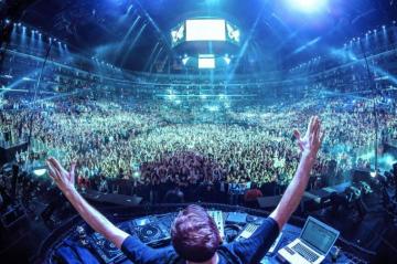 Edm Dubstep Electro House Dance Disco Electronic Concert Rave