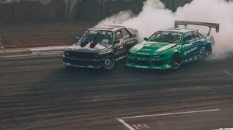 Racing Black And Green Sports Car HD Wallpaper