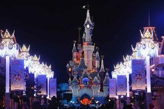 Disney World HD Wallpaper C A R W L P E