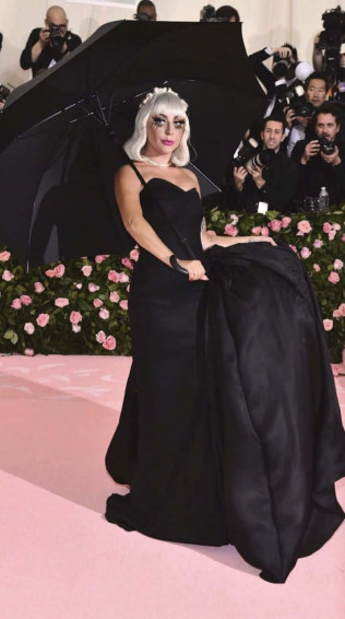 Met Gala X Picture 1bx5nyp51z5d1cu1 Wallpaper