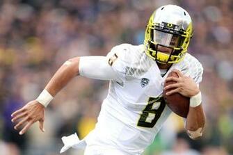 Oregon Football Wallpaper Marcus Mariota Enlarge