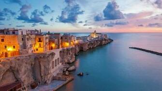 Vieste Town Southeast Italy Wallpaper