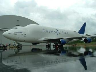 Boeing Dreamlifter Aircraft Wallpaper