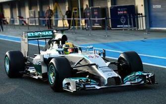 F1 Wallpaper Mercedes Amg Petronas Car