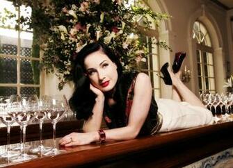 Dita Von Teese Widescreen Wallpaper