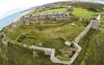 Fort Clonque Wallpaper Background