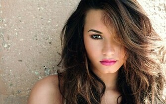 Demi Lovato Wallpaper HD