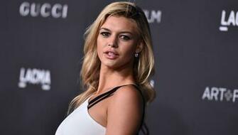 Kelly Rohrbach Wallpaper Image Photos Pictures Background