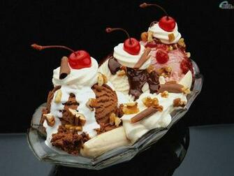 Banana Split Wallpaper