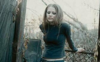 Tags Avril Lavigne Date Resolution