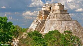Uxmal Wallpaper