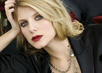 Melanie Laurent Wallpaper