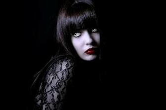 Vampire Girl Wallpaper