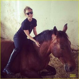 Kaley Cuoco Pics Maxim Magazine Buzz Net Picture