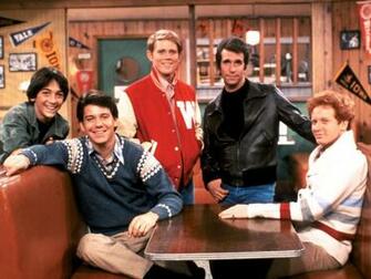 Behind The Scenes Of Tv Show Happy Days Garlands