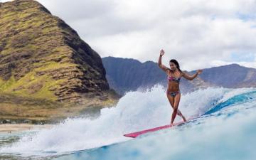Ocean Girl Surfing Mountain Waves Sea Girls Women Wallpaper