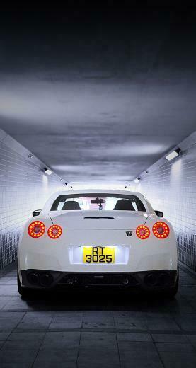 White Nissan Gtr iPhone Parallax Wallpaper