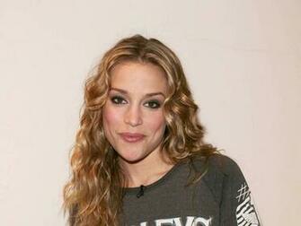 Piper Perabo Wallpaper