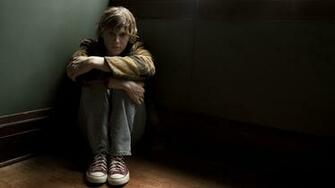 Evan Peters Wallpaper High Resolution And Quality