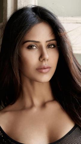 Women Sonam Bajwa