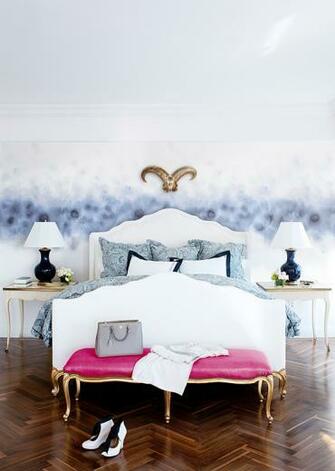 Pretty Bedroom Some Cool Wallpaper And A Few Other Things