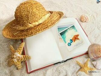 Seashells Wallpaper