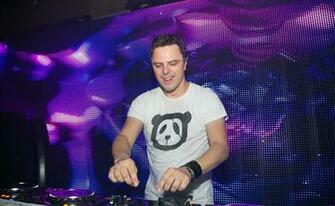 Markus Schulz Performing Wallpaper Px
