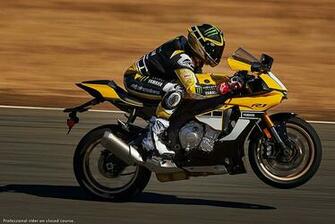 Yamaha Yzf R1 Re