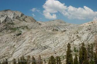 High Peaks In Sequoia National Park Wallpaper