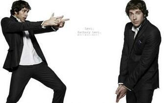 Zachary As Chuck Levi Wallpaper