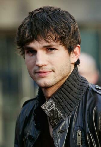 Ashton Kutcher Body HD Wallpaper Background Image