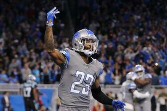 Darius Slay Records First Career Pick Six Against Cardinals