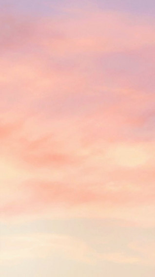 Peach Aesthetic Wallpaper With Heart Pattern