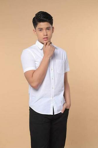 Kyle Echarri