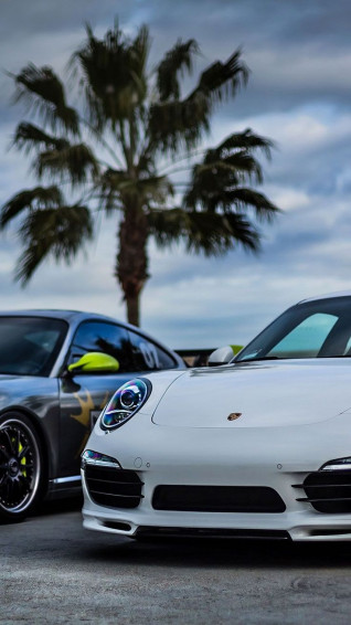 Cool Cars Wallpaper For iPhone On Car