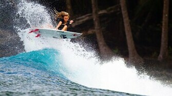 Alana Blanchard Surfing Wallpaper Tyler