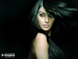 HD Desktop Wallpaper Screensaver Background Bollywood Actress Model