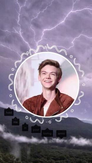 Thomas Sangster Want A Lockscreen Just Ask Via
