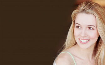 Alona Tal Wallpaper Celebrity