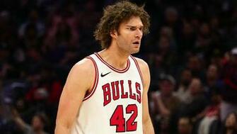 Robin Lopez Taking Demotion In Stride Wants To Return