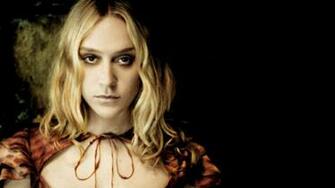 Chloe Sevigny Gloomy Wallpaper