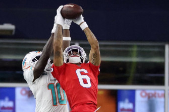 Patriots Rookie Christian Gonzalez Draws High Praise From Ty Law Wallpaper