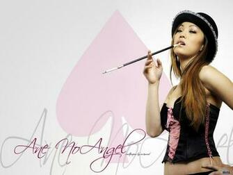 Wallpaper Smoking Asian Girl