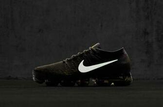 HD Wallpaper Of A Black Nike Air Vapormax Flyknit Paperpull