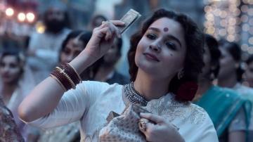 Gangubai Kathiawadi Box Office Alia Starrer Crosses Cr