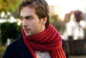 Shirtless Tom Mison Image Pictures Photos Icons And Wallpaper