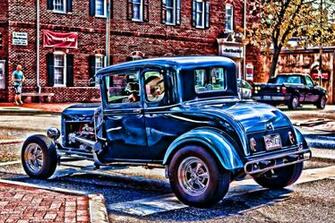 Blauwe En Popping Street Rod Wallpaper