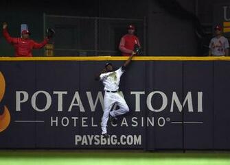 Lorenzo Cain Finally Wins A Gold Glove Award